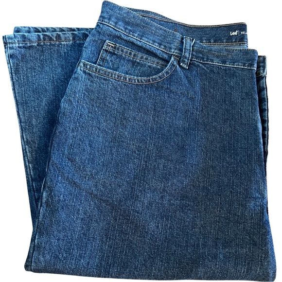 Woman’s Lee Relaxed Fit Straight Leg Jeans Size 16 Short - Picture 1 of 10